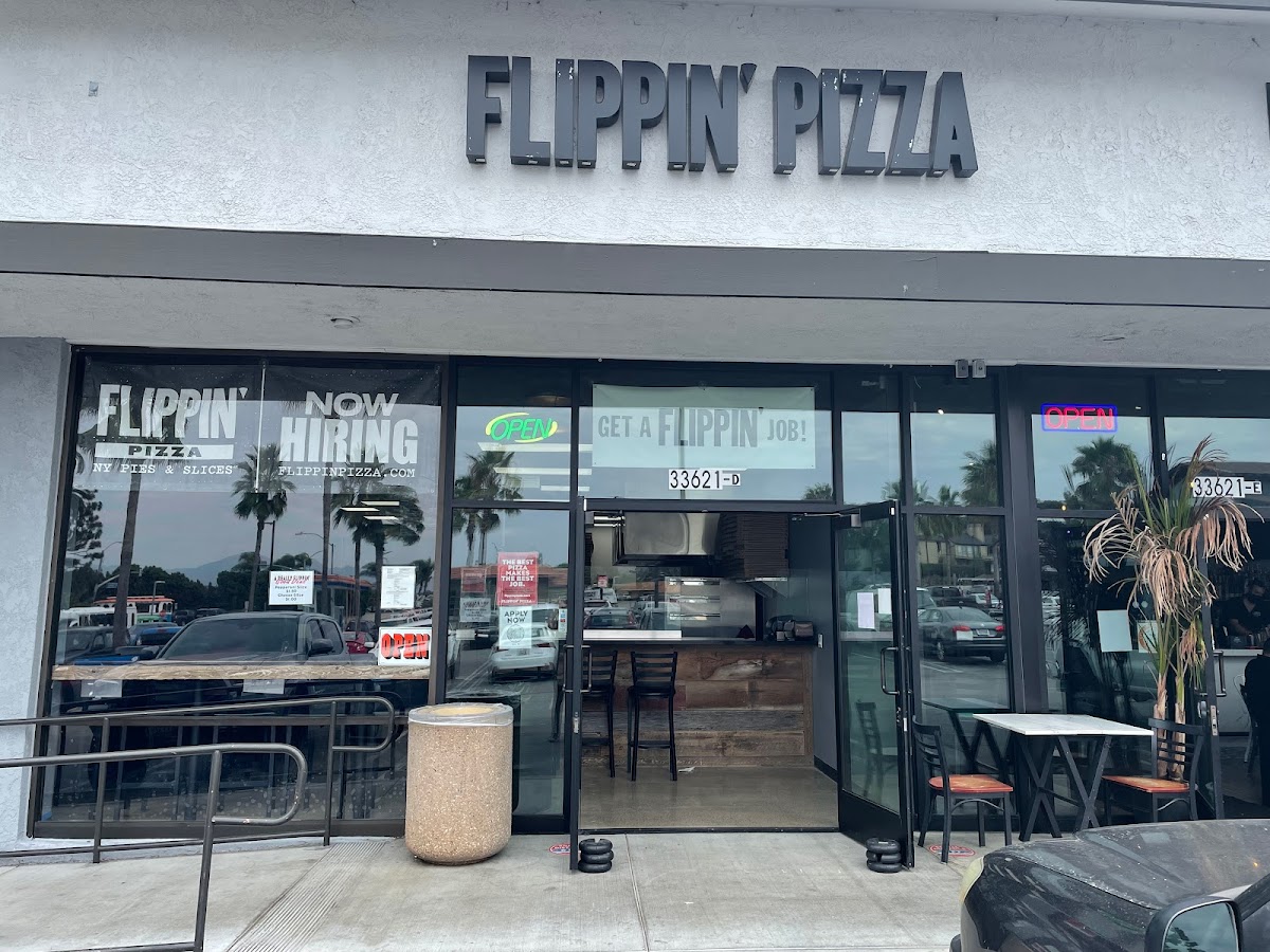 Flippin' Pizza